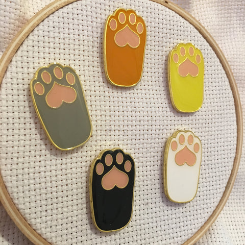 Heart Paw Pad Enamel Needle Minder | Cat or Dog Paws Needle Minders