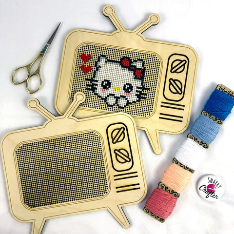 Stitchable Wooden Vintage 50's TV Set