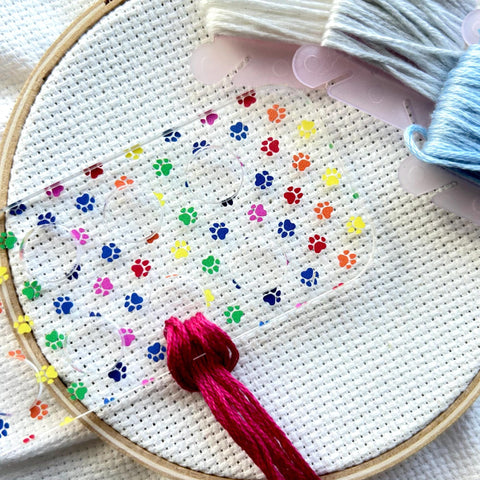 Rainbow Colored Paw Prints Embroidery Floss Organizer for 20 Colors | Cat or Dog Inspired Transparent Thread Holder