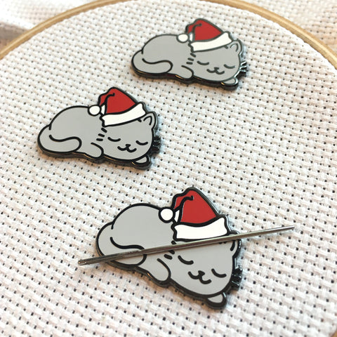 RETIRED ZAPPY DOTS Frosty Ride Magnetic Needle Minder Pin at  Thecottageneedle.com Flair Hands on Design Winter Wonderland Farm Needle  Nanny 